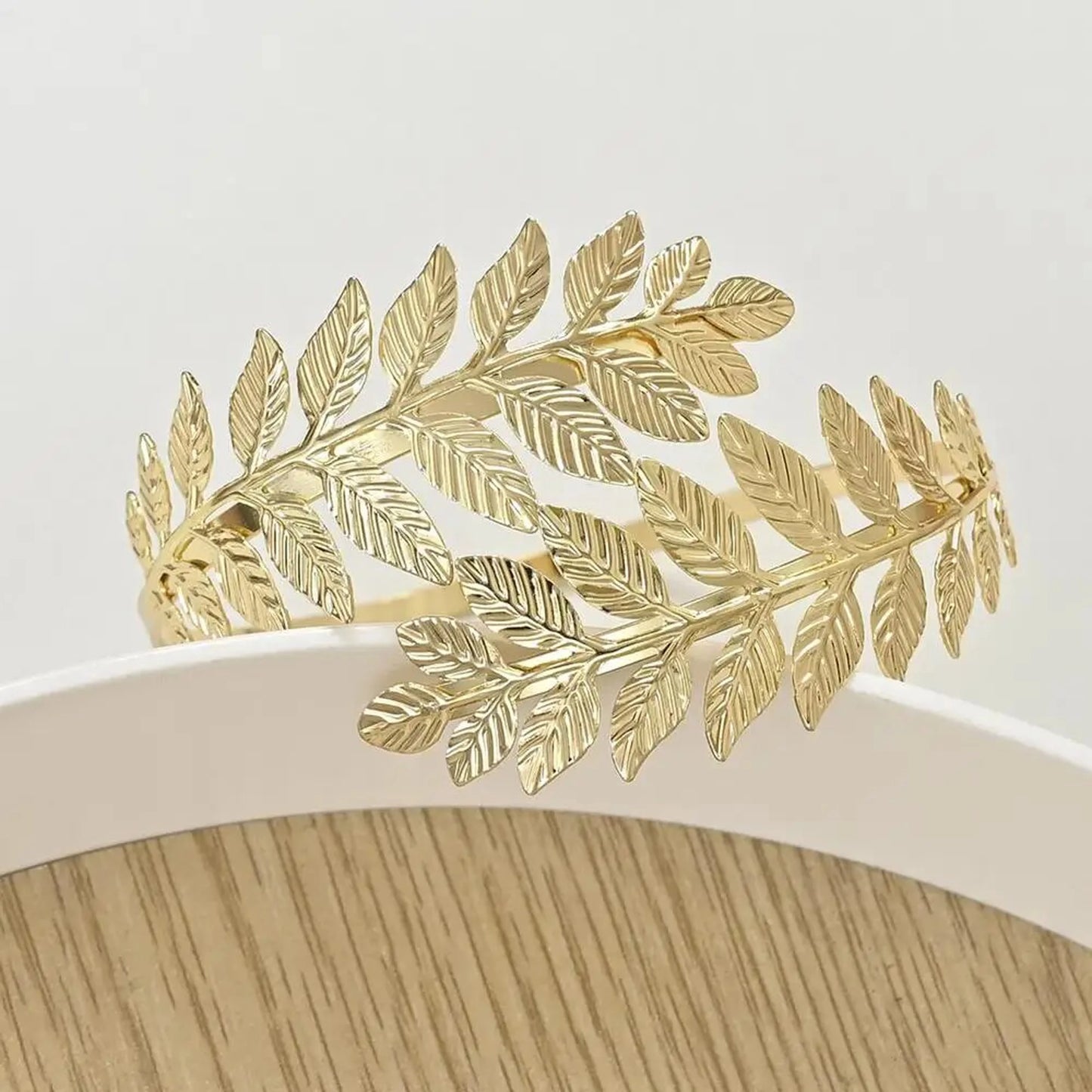 2pcs Modern Style Gold/Silver Leaf Pattern Curtain Tiebacks